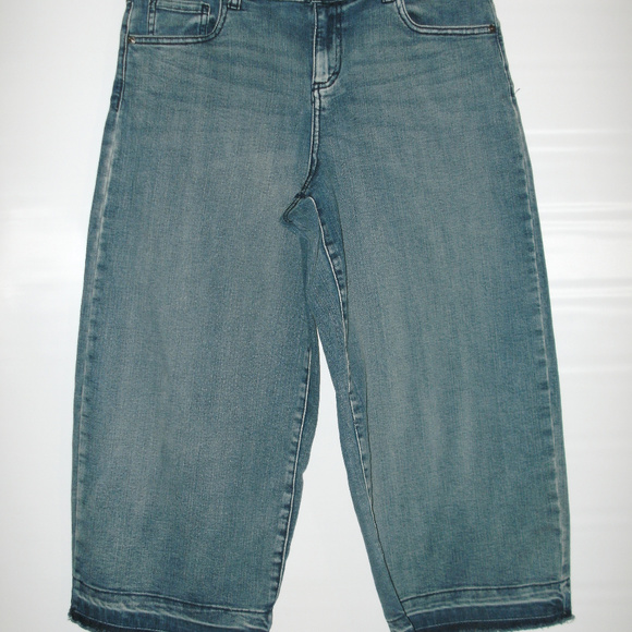 Style & Co Denim Culotte - Size 6 - Picture 3 of 5